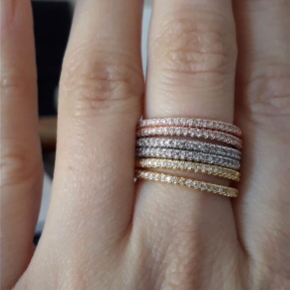 Stackable set of 3pcs TRI-COLOR ETERNITY BANDS - Picture 7 of 8